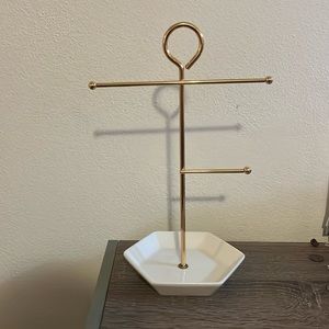 Jewelry Stand/ organizer
